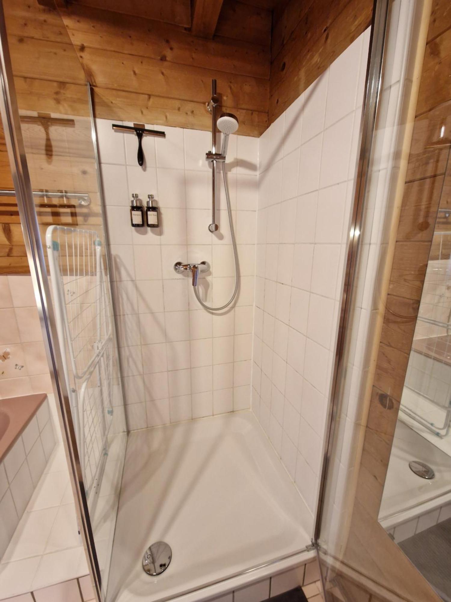 Apartamento Helle Und Idyllische 2 Am Rande Von